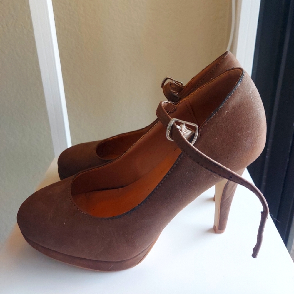 JG high heels, size 6